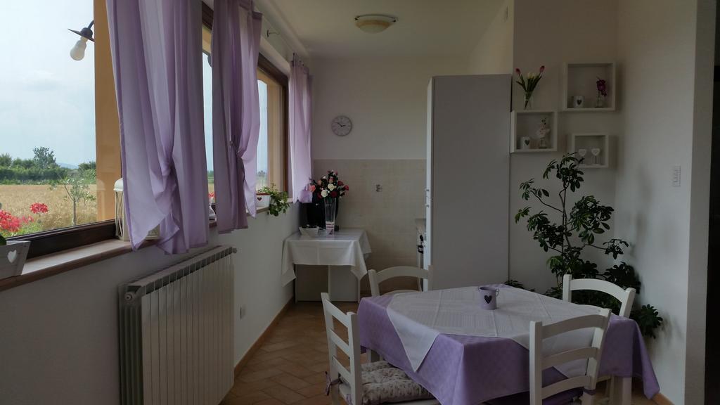 B&B Le Rose Спелло Номер фото