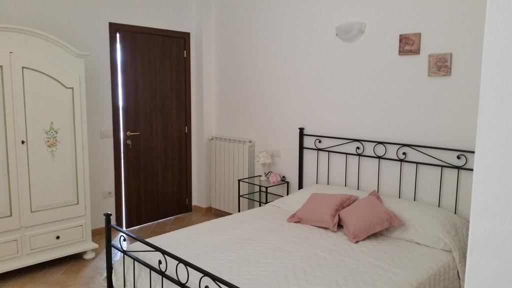 B&B Le Rose Спелло Номер фото